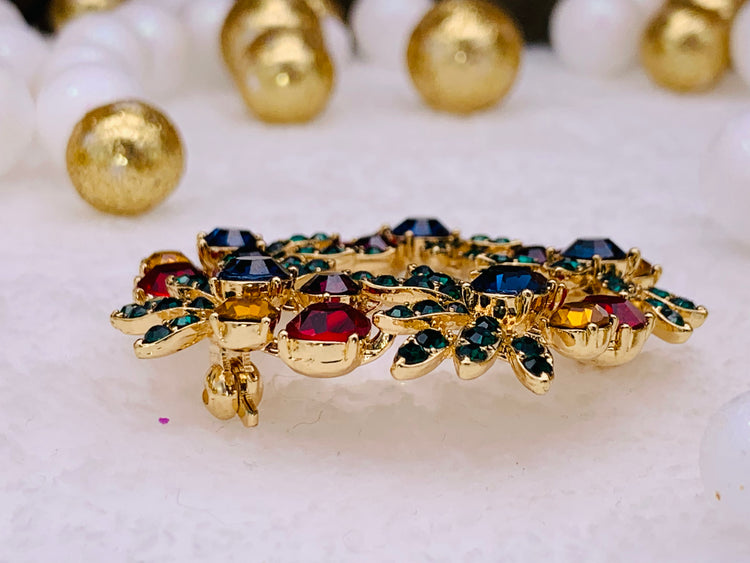 Holiday Christmas Wreath, Multicolore Crystal Pin
