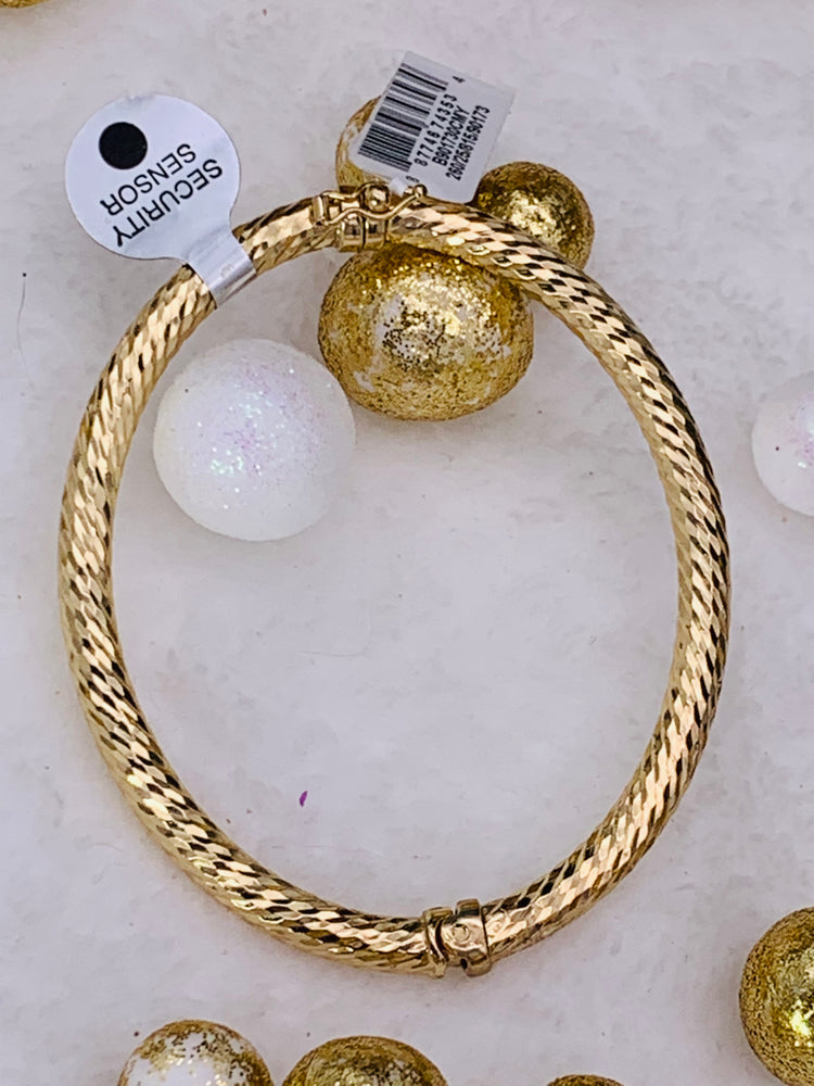 Giani Bernini: Texture Bangle Bracelet In 18k Gold Plated Startling Silver