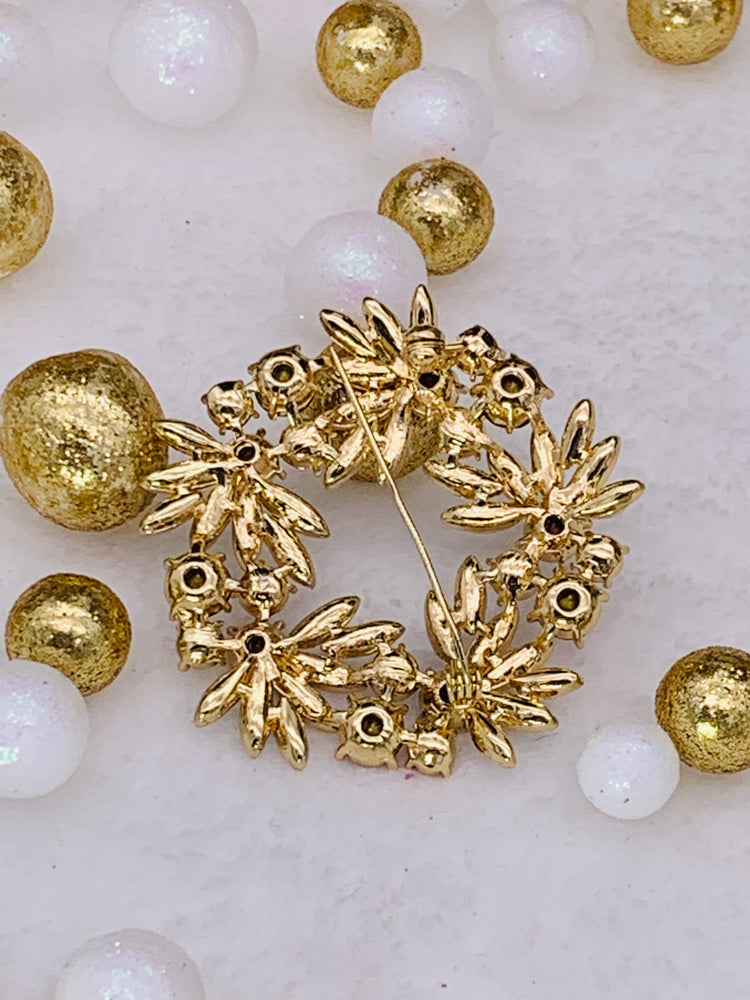 Holiday Christmas Wreath, Multicolore Crystal Pin