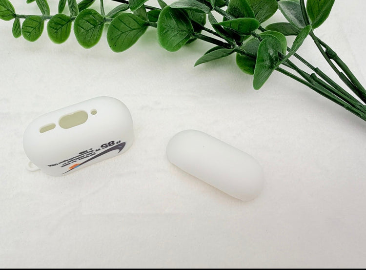 Nike OFF WHITE design Protective case with Lanyard for AirPods 4
(2024) white