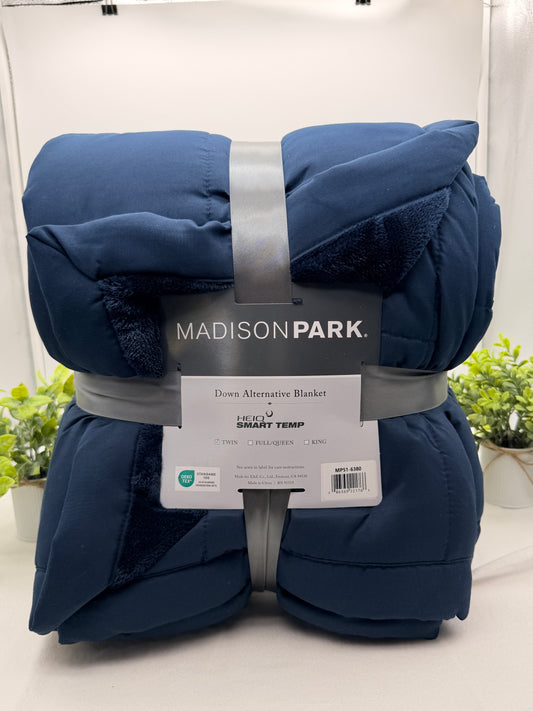 Madison Park Coleman Plush HeiQ Smart Temperature Down Alternative Blanket, Twin