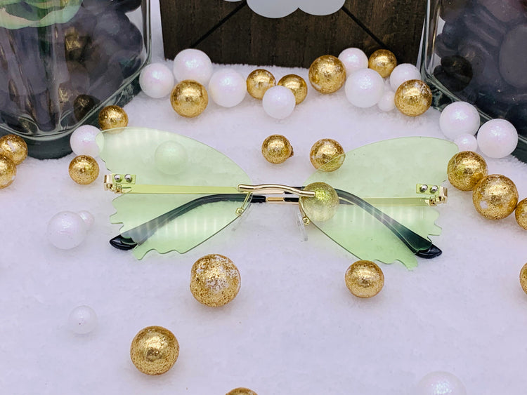 Butterfly Wing Lens Sunglasses: Green