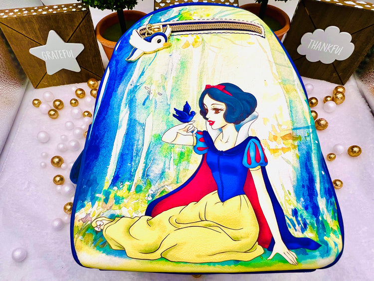 Mochila Loungefly con escena del bosque de Blancanieves