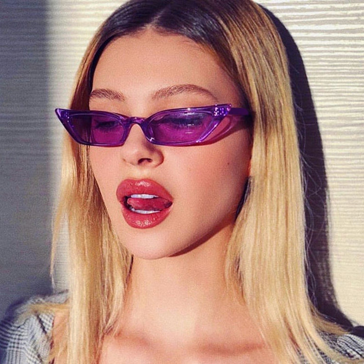 Trendy Cat Eye Transparent Frame Sunglasses: Purple