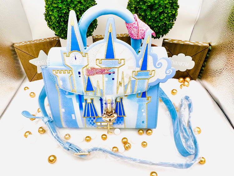 Monedero Danielle Nicole Cinderella Castle Satchel