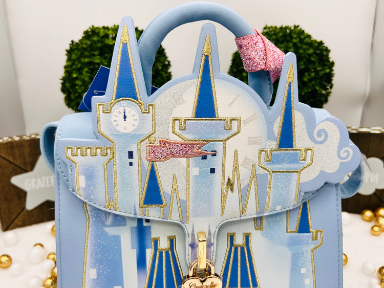 Monedero Danielle Nicole Cinderella Castle Satchel